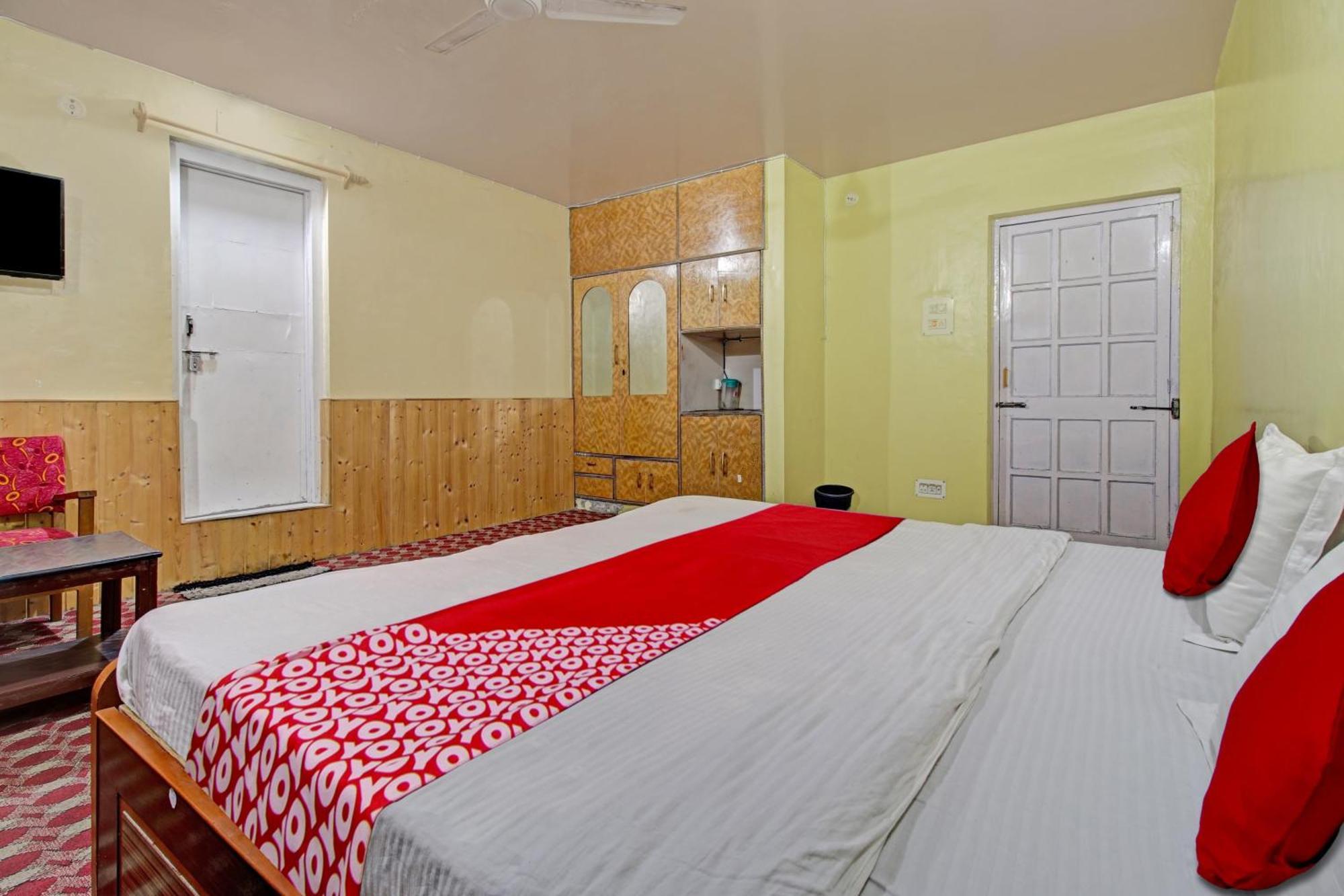 Hotel Ab-I-Hayat Srīnagar Екстериор снимка