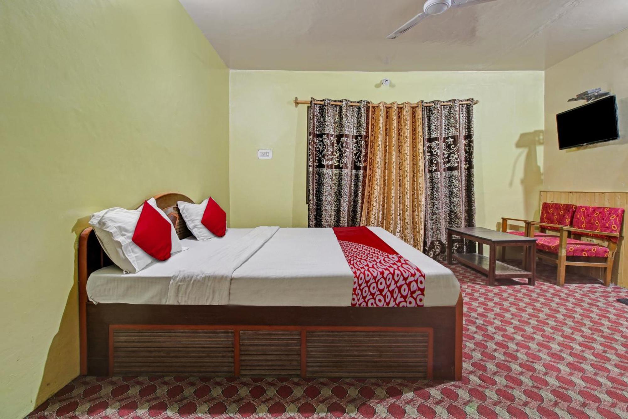 Hotel Ab-I-Hayat Srīnagar Екстериор снимка