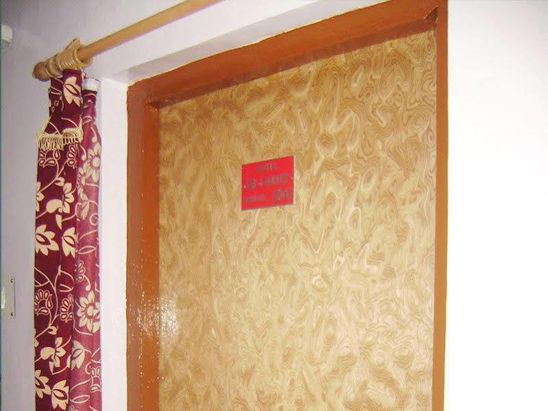 Hotel Ab-I-Hayat Srīnagar Екстериор снимка